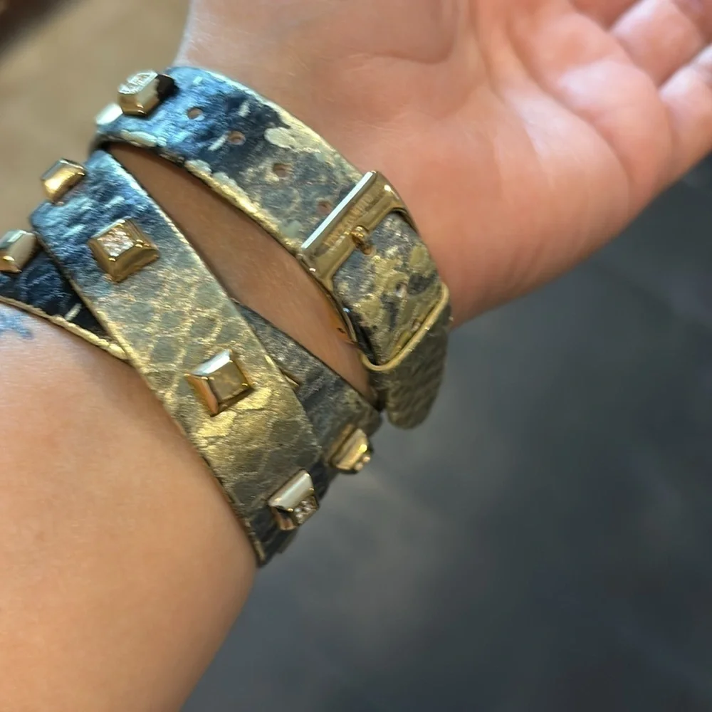 Vince Camuto Crystal Metallic Animal Print Leather Wrap Watch Working Condition​